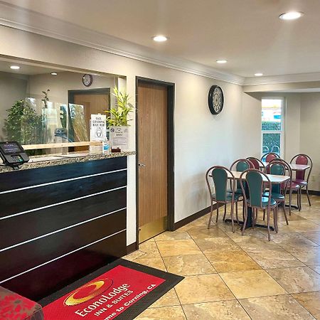Econo Lodge Inn & Suites Corning Exteriör bild