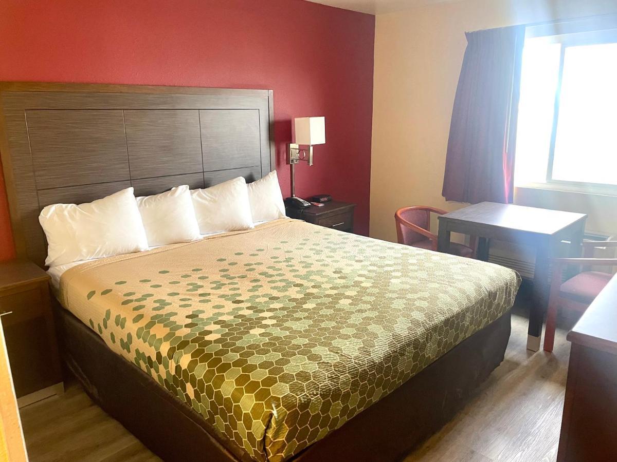Econo Lodge Inn & Suites Corning Exteriör bild