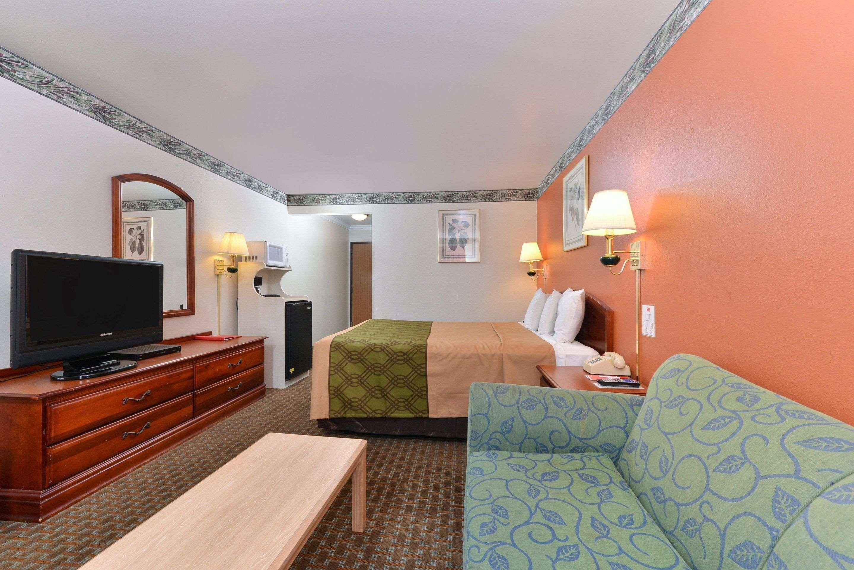 Econo Lodge Inn & Suites Corning Exteriör bild