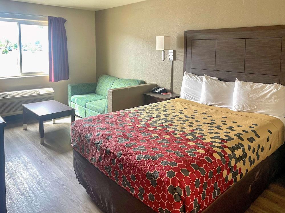 Econo Lodge Inn & Suites Corning Exteriör bild