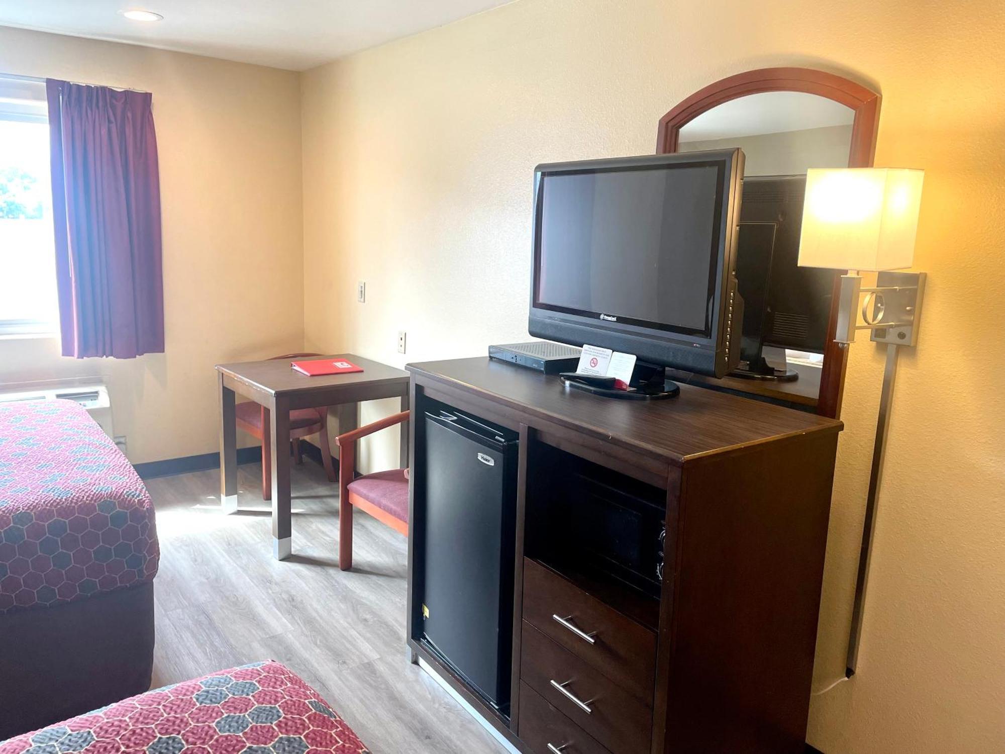 Econo Lodge Inn & Suites Corning Rum bild